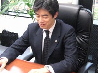 千代田区　税理士・ファイナンシャルプランナー（CFP）　税理士法人　服部会計事務所の服部英樹先生を取材！！　写真4