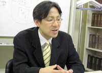 千代田区　弁理士　和田国際特許事務所の茅原裕二先生を取材！！　写真