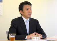 さいたま市　ファイナンシャルプランナーＣＦＰ　株式会社アネシスコンサルティングの山田幸次郎先生を取材！！　写真