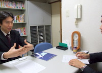 藤沢市　行政書士　社会保険労務士　シリウス総合法務事務所の寺内正樹先生を取材！！　写真