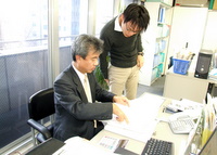 新宿区　税理士　税理士法人東京会計コンサルティングの荒井繁先生を取材！！　写真