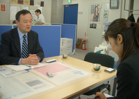 豊島区　けんじょう社会保険労務士事務所の見上巌先生を取材！！　写真