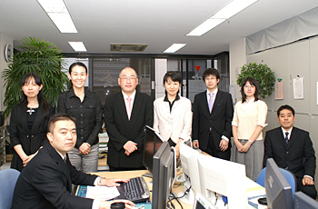 中央区　税理士　安田会計事務所の安田信彦先生を取材！！　写真